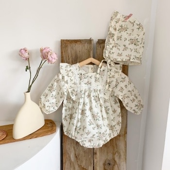 2Pcs Korean Lace Ruffle Cute Baby Romper With Hat Set Infant Vintage Floral Long Sleeve Jumpsuit Toddler Baby Girl Sweet Clothes 1