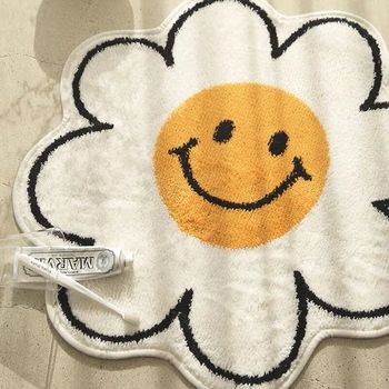 Ins Nordic Door Mat Bathroom Anti-slip Floor Mats Living Room Soft Decorative Smiley Carpet Flower Shape Machine Washable Rugs 1