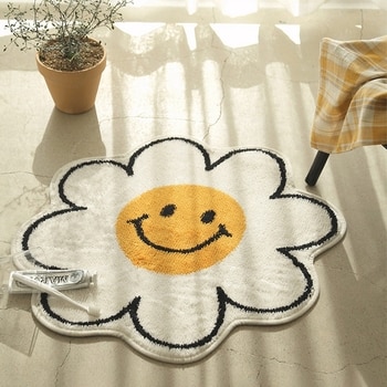 Ins Nordic Door Mat Bathroom Anti-slip Floor Mats Living Room Soft Decorative Smiley Carpet Flower Shape Machine Washable Rugs 2