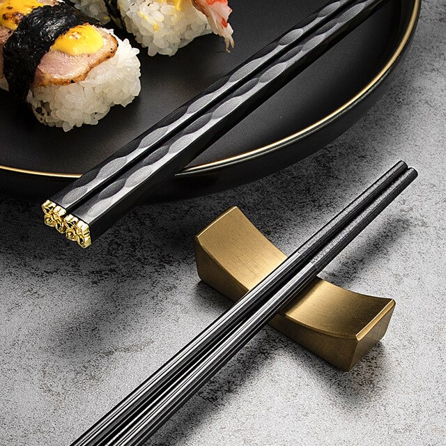 5 Pairs Japanese Chinese Chopsticks Food Sushi Sticks Reusable Korean Chopsticks Set Metal Alloy Tableware Palillos Chinos 4